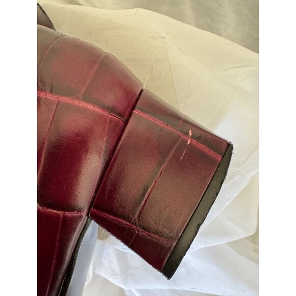 Etienne Aigner Burgundy Croc-Embossed Heels, Classic Vintage Style - Picture 10 of 12